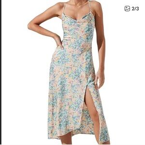 ASTR Dress NWOT